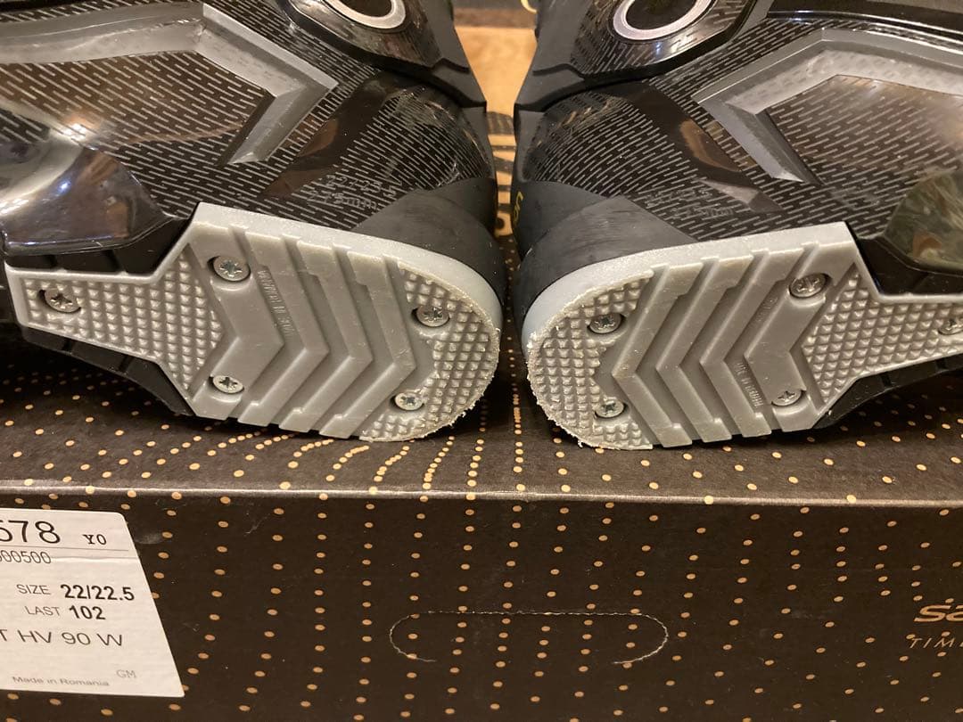 レディース SALOMON スキーブーツ　2022　SELECT HV 90 W