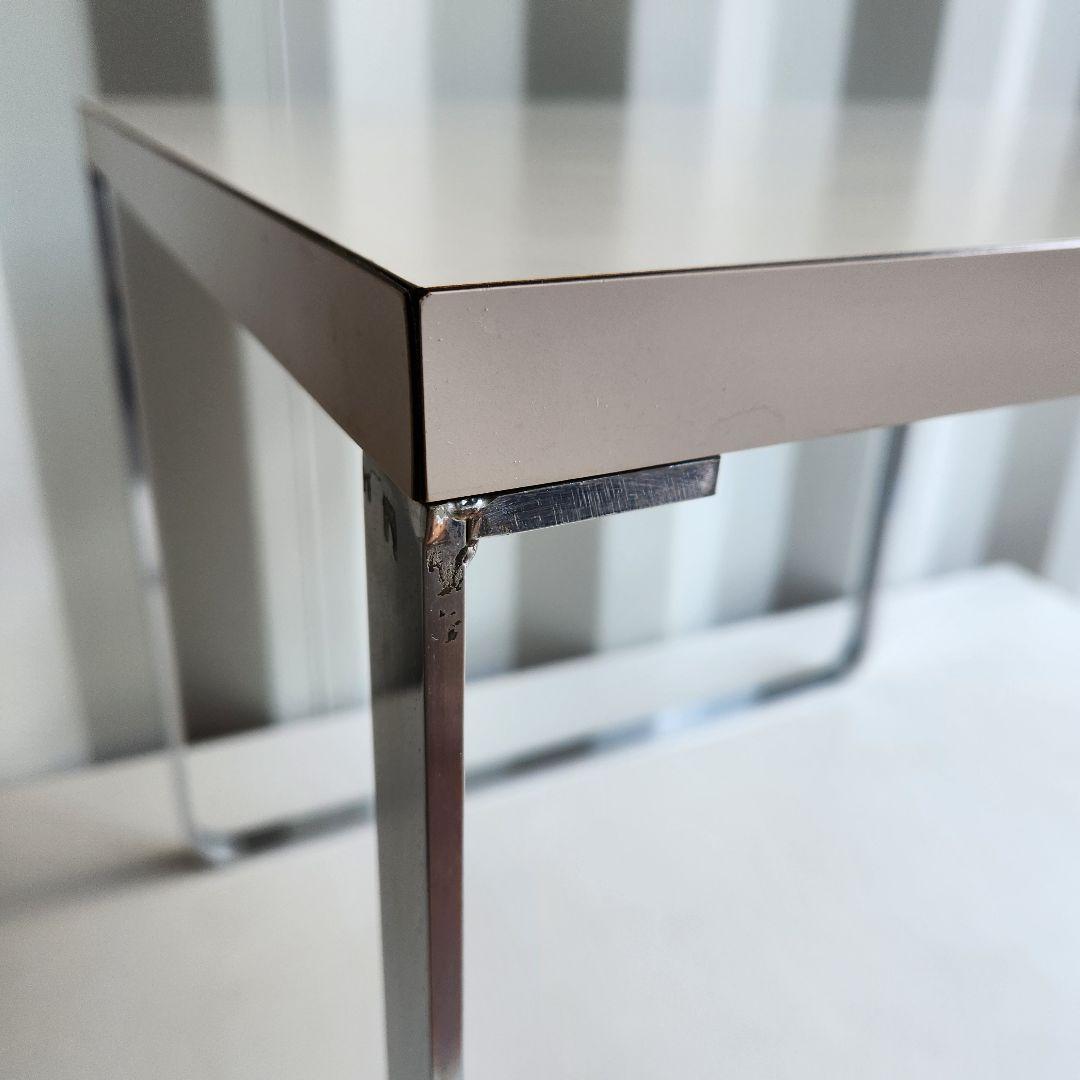 希少　ポストモダン　サイドテーブル　コーヒーテーブル　シルバーx白　45x45