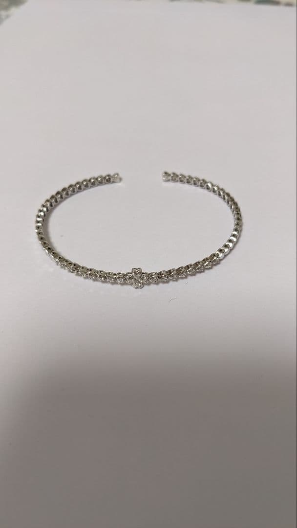 天然ダイヤモンド　バングル　円周16センチ