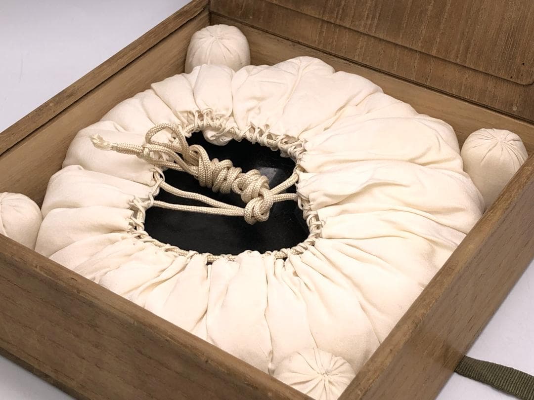 黒色澄泥硯 】 本阿弥光悦 作/土佐光起 下絵 伝世品 O1205E - メルカリ