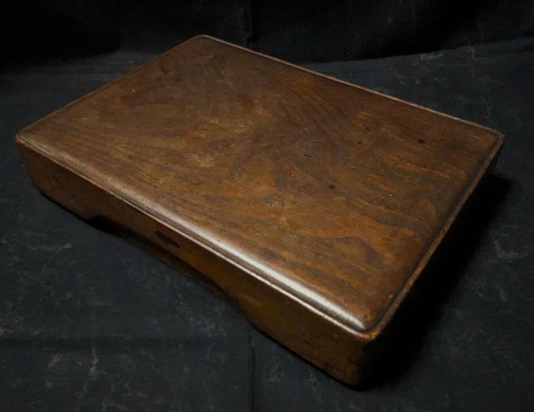 ■端渓硯■饕餮文彫琢の長方硯■玳瑁班・青花・金線■約8吋■古い合木箱