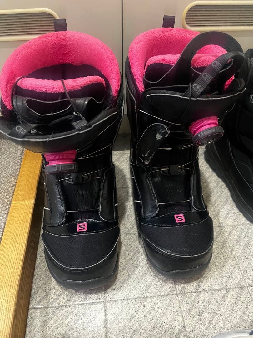 Salomon スノーボードブーツ 女性用 ブラック/ピンク