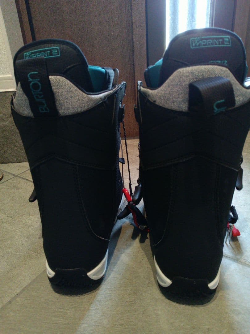 スノボードブーツ