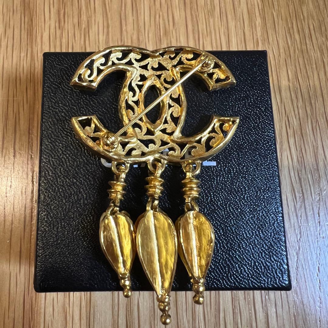 CHANEL ゴールドブローチ ココマーク ヴィンテージ 95 A