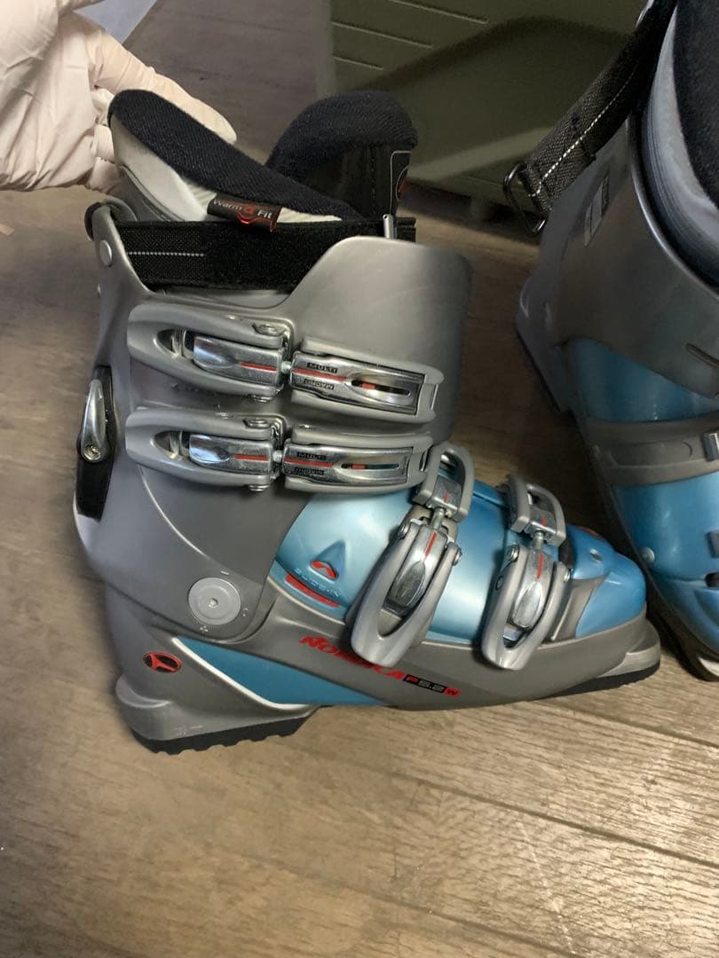 送料込み　NORDICA　スキーブーツ　24.5cm　ブルー