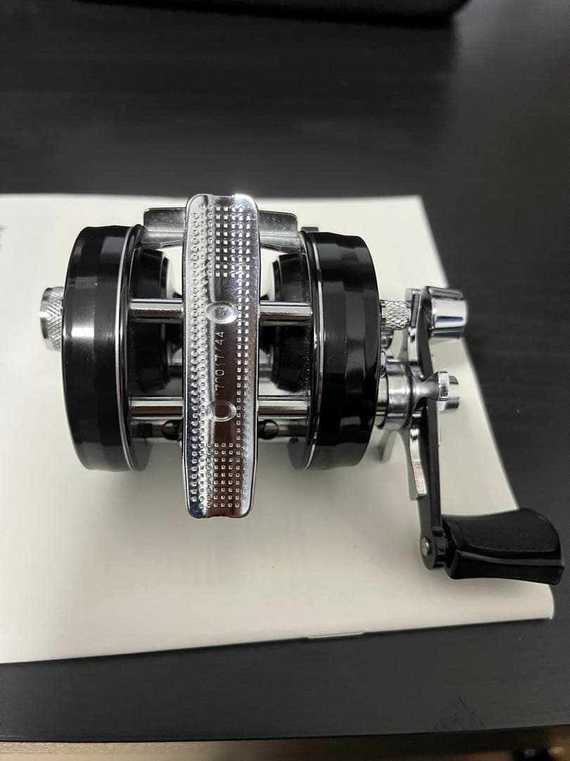 abu アンバサダー2500c ラージクレスト