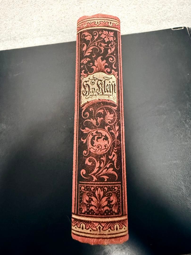 フランス　アンティーク　缶　メリーゴーランド　カルーセル　洋書　置物　本　貯金箱