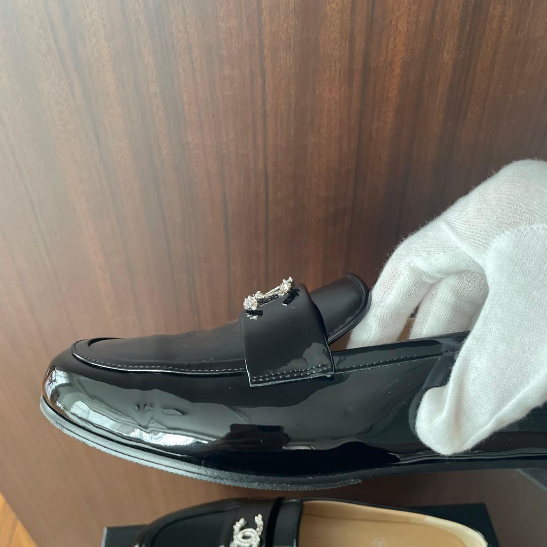 meruシャネル　パテントローファー　37.5センチ