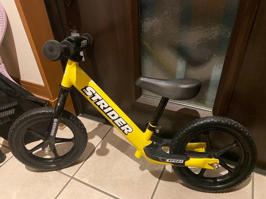 STRIDER バランスバイク イエロー 12インチ