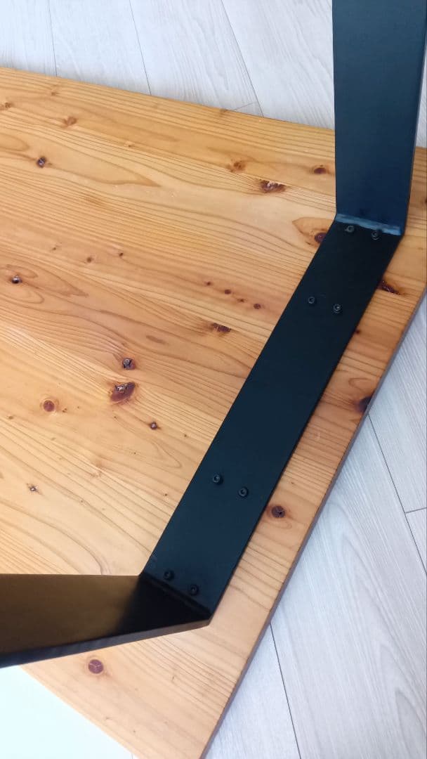 kanademono　カナデモノ　ダイニングテーブル　作業台　杉×アイアン脚