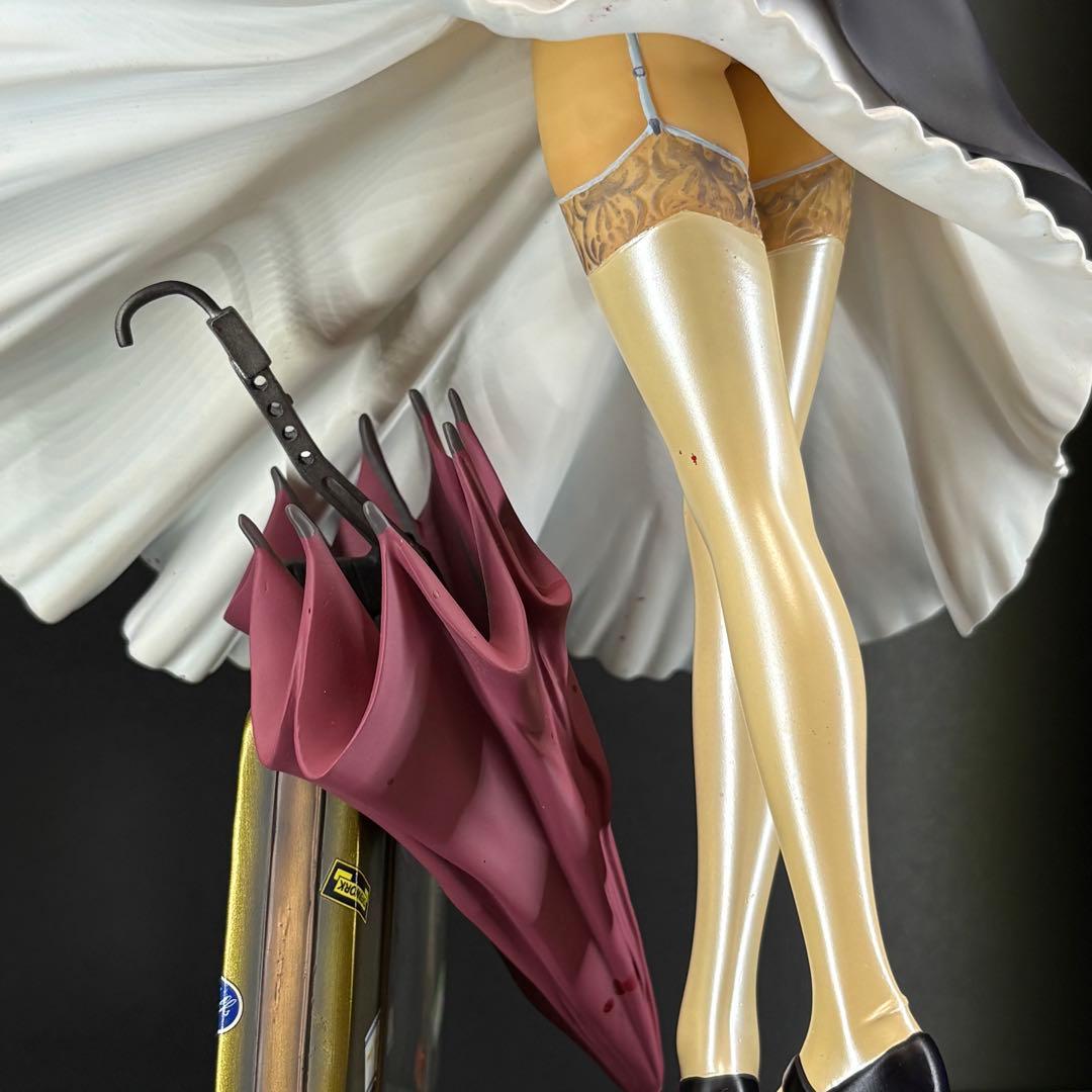 ロベルタ 血まみれver. ブラックラグーン 1/6 ポリストーン製 フィギュア