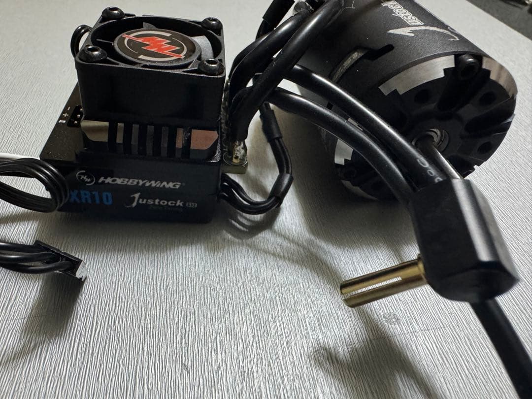 POWER HG S15サーボ、ホビーウイング　ジャストック17.5Tコンボ