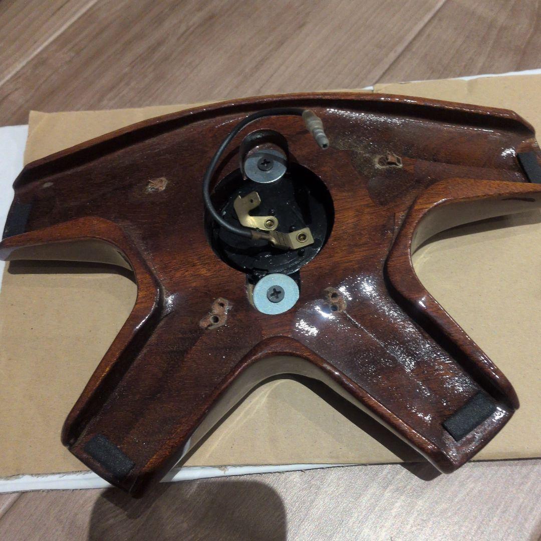 momo ウッドAL36 ステアリングホイール