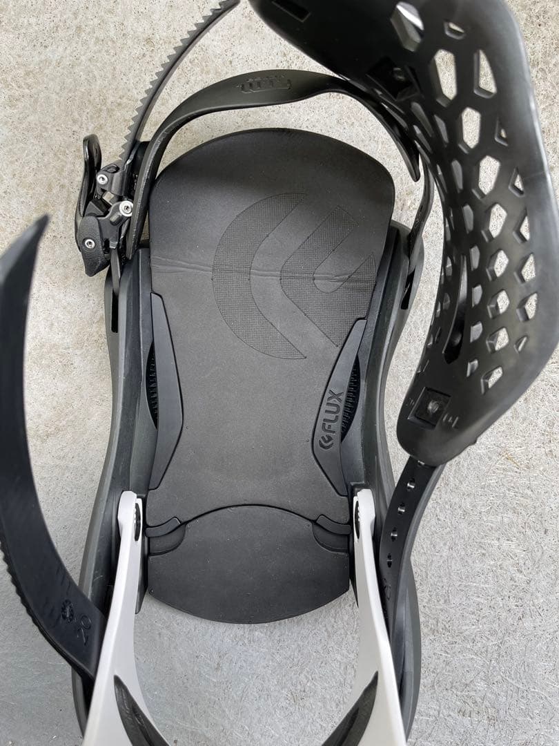 FLUX PR スノーボードビンディング ブラック/ホワイト