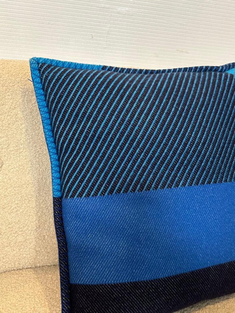 ⭐️【全国送料無料】　定価13万　HERMES エルメス　クッション　Hリヴィエラ