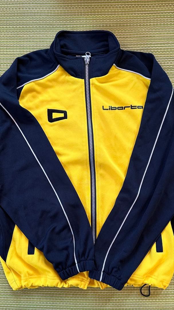 ぽぽん様専用 Liberta ジャージ上下セット 上145cm-通販 最大70％オフ