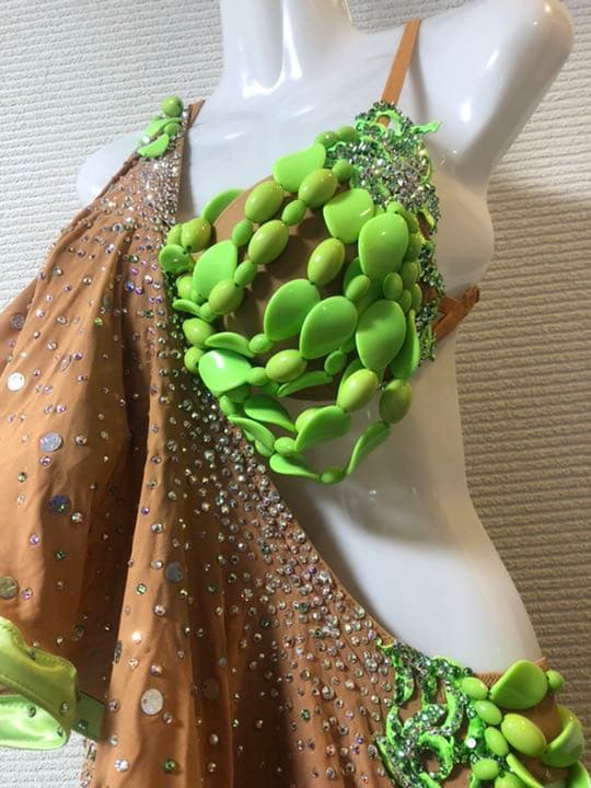 社交ダンス ライム ラテンドレス 衣装 美品 ベサ