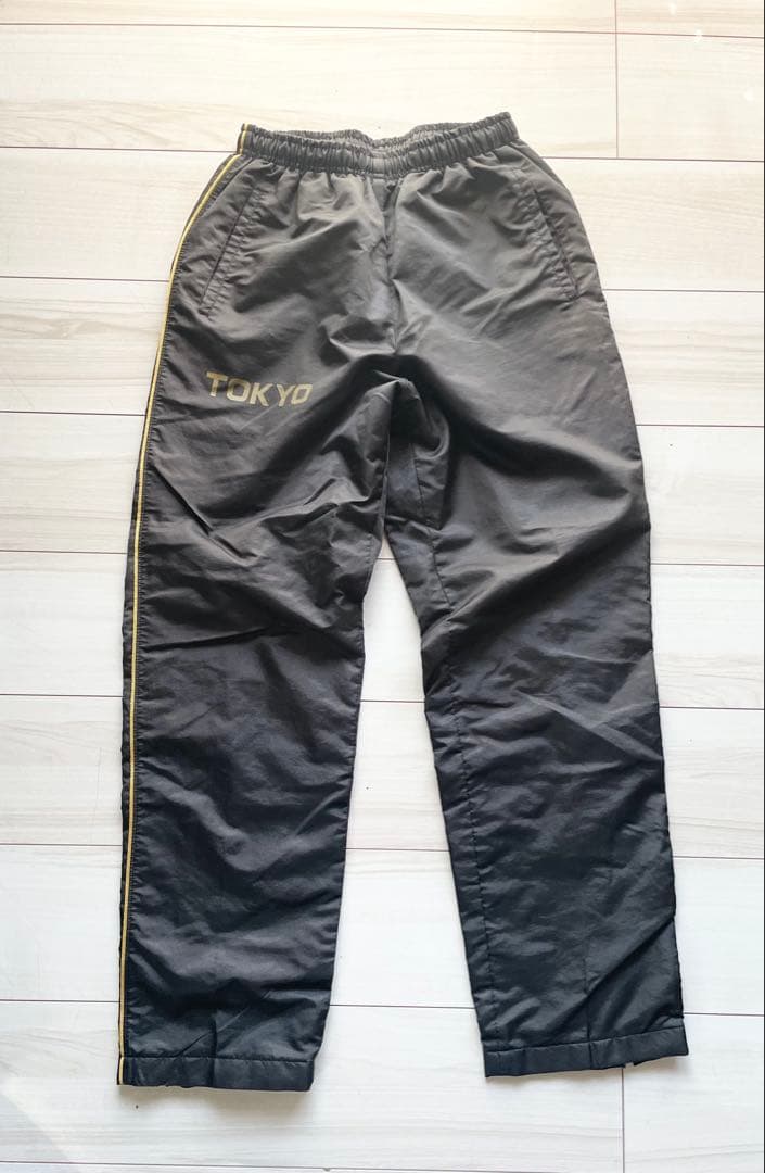 最終値下げ！チーム東京 陸上 ウインドブレーカー 上下セット - メルカリ
