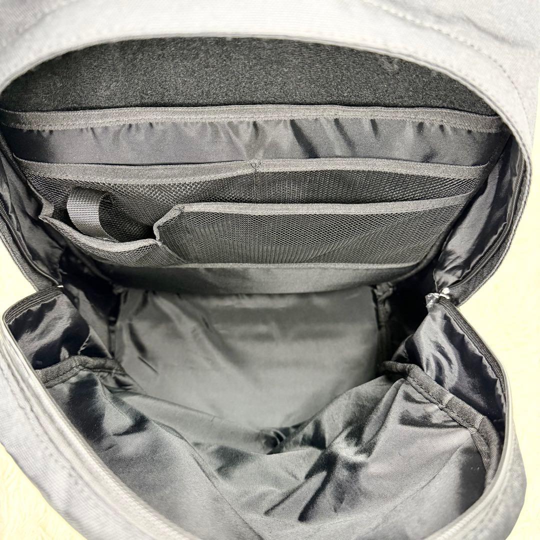 未使用級 アフタヌーンティーリビング 無重力ファンクッションリュック ブラック