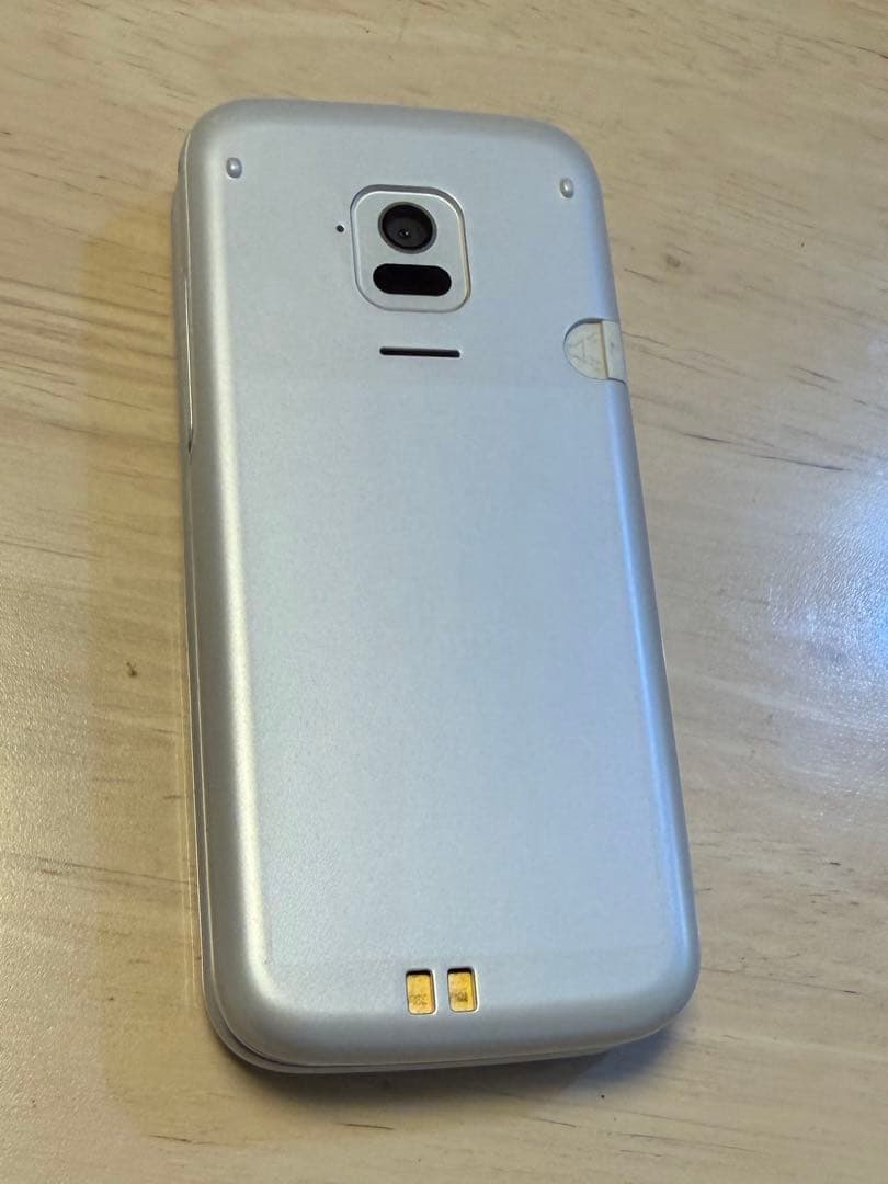 らくらくホン　F-01M