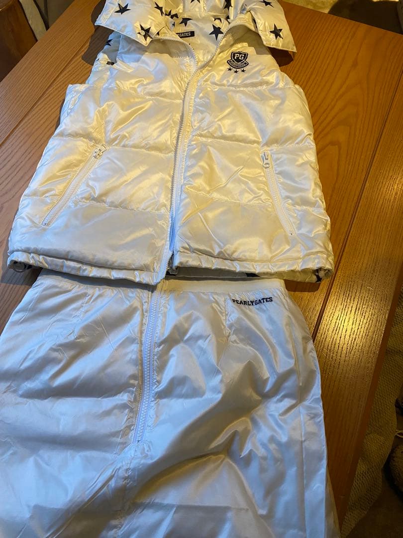 美品☆PEARLY GATESリバーシブルダウンベスト