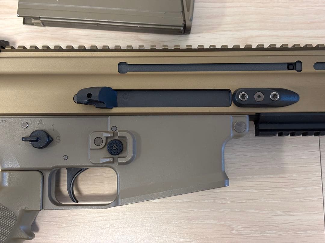 東京マルイ　次世代電動ガン　SCAR-H フラットダークアース