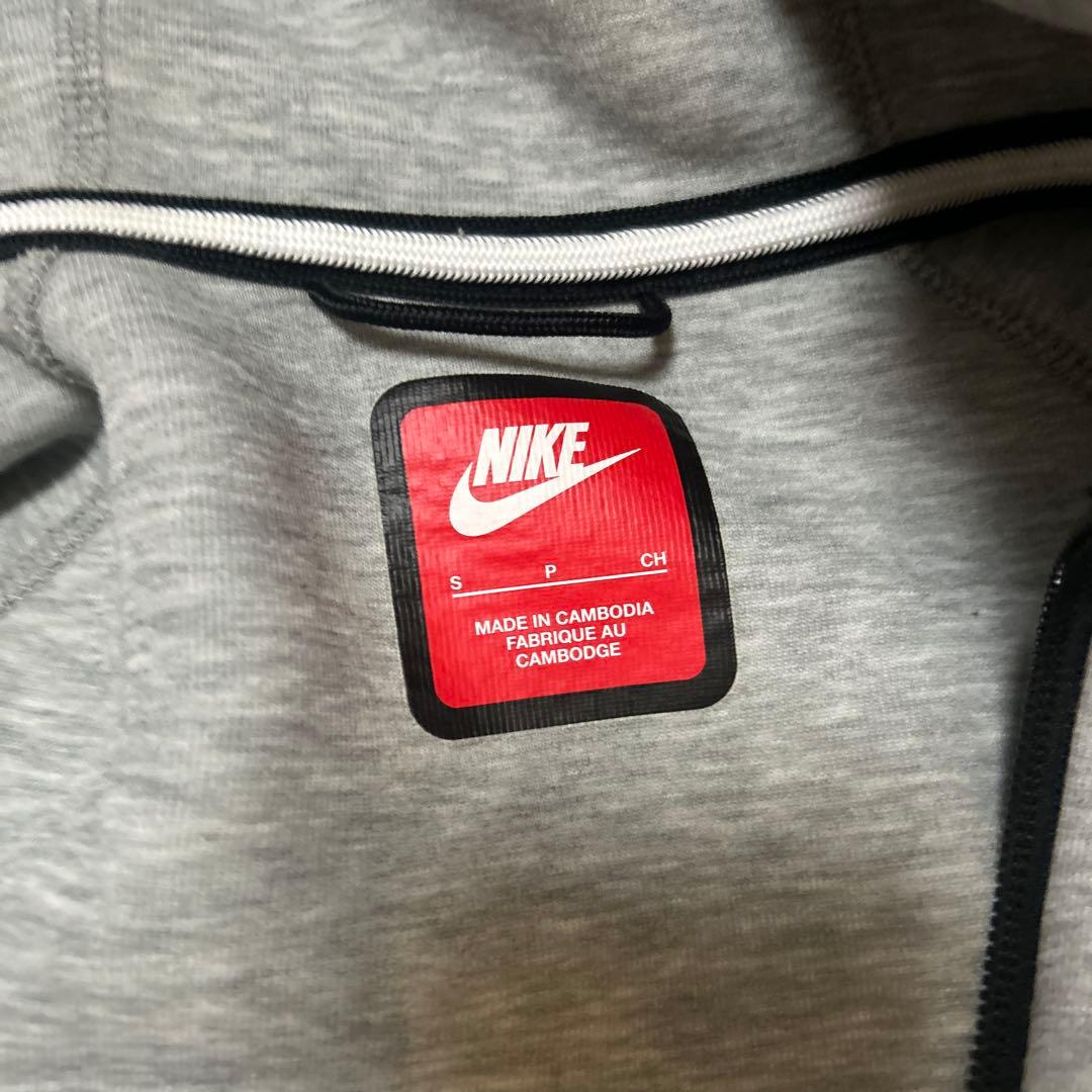 Nike グレー テックフリース　赤タグsサイズ　確実正規品