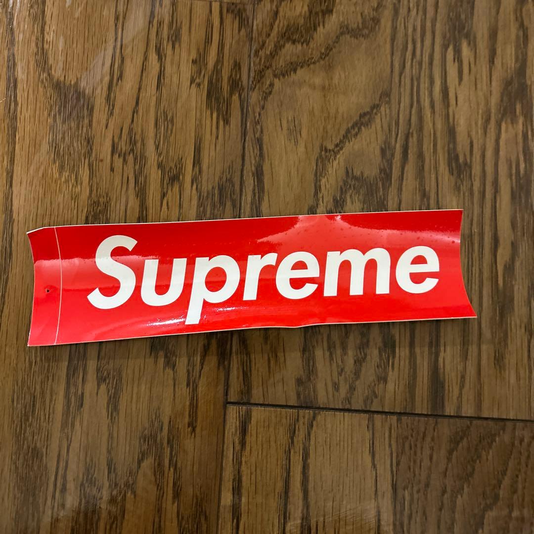 Supreme ロゴステッカー レッド 約30cm x 10cm - メルカリ
