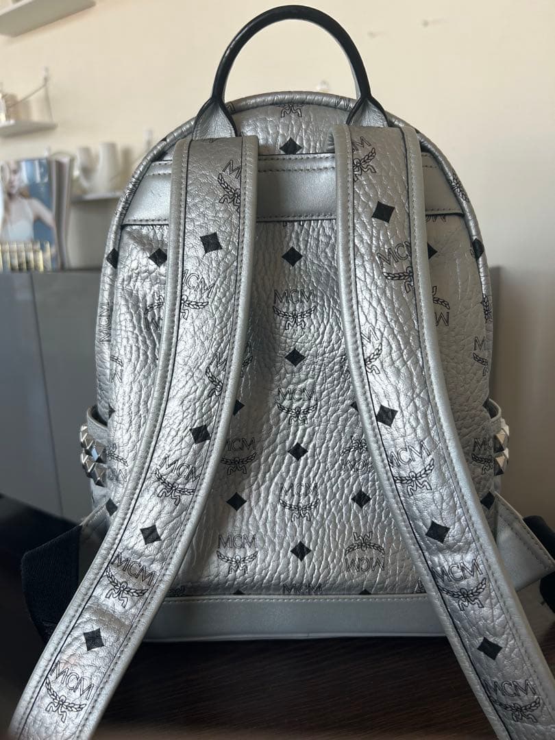 MCM シルバー リュックサック small medium