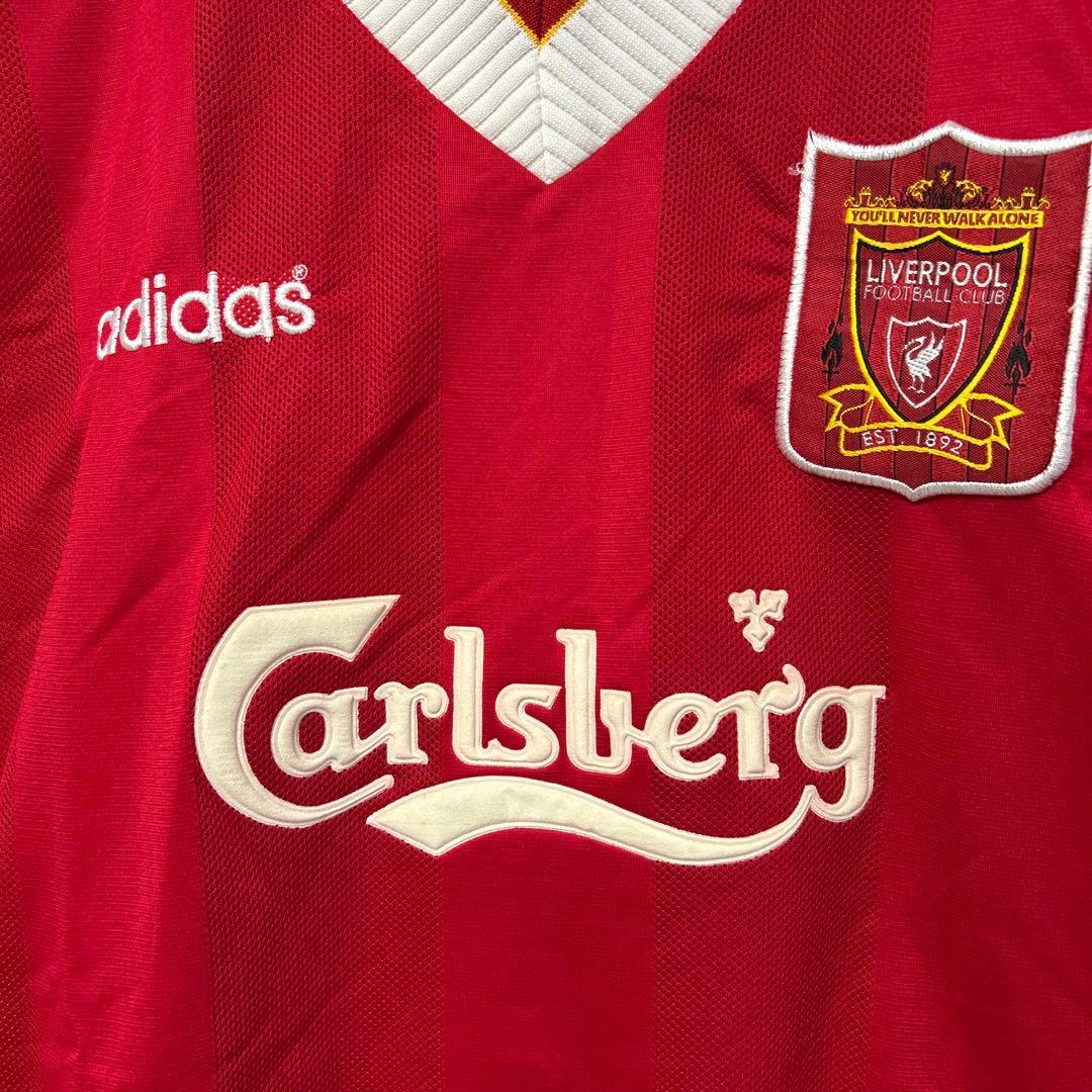 Liverpool リバプール　サッカー　adidas アディダス