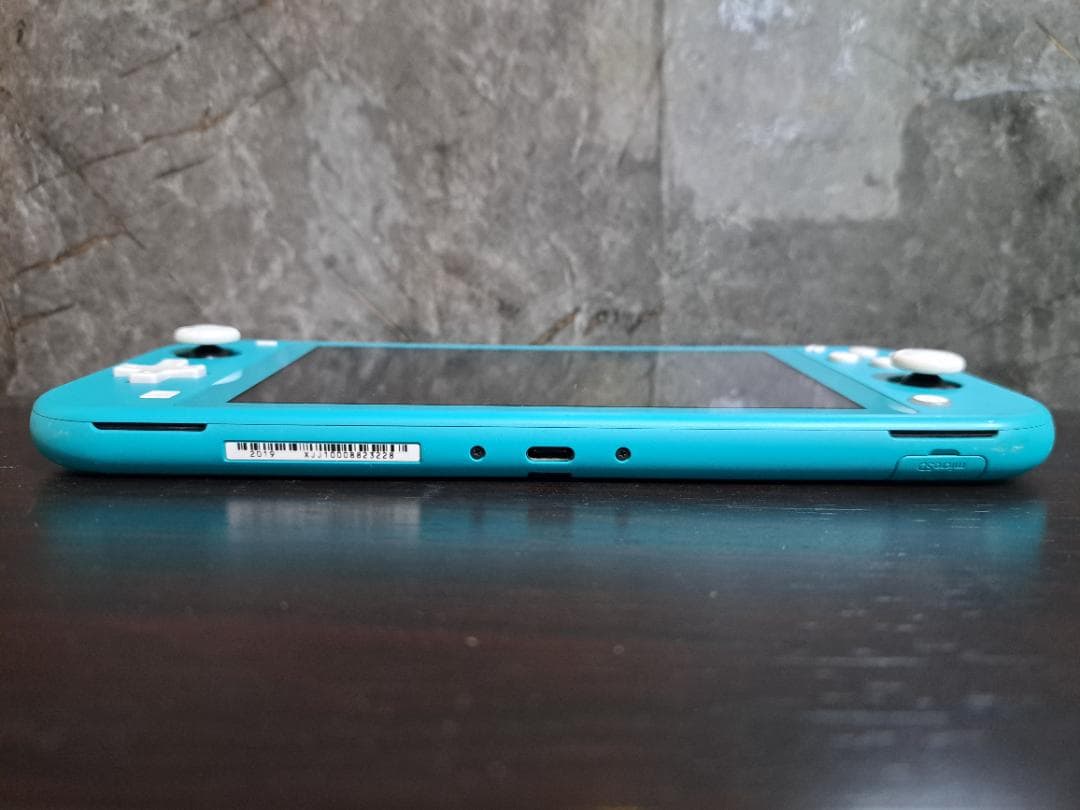 Nintendo Switch Lite　任天堂スイッチライト　ターコイズ