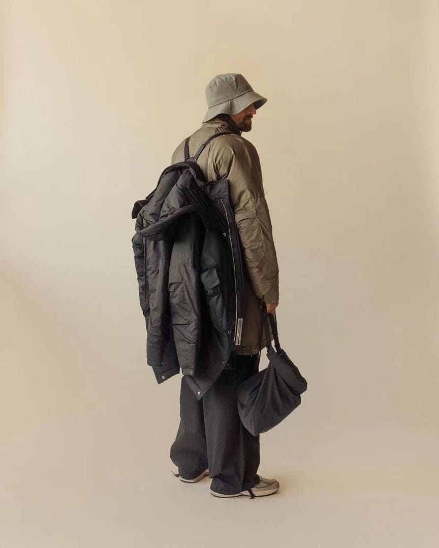 ジャケット・アウター poliquant DEFORMED PADDING HOODIE COAT