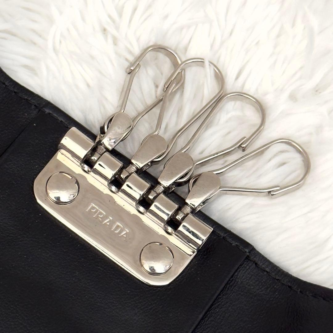 極美品⭐️新型 RFID内蔵 PRADA プラダ ヴィッテロ キーケース 現行