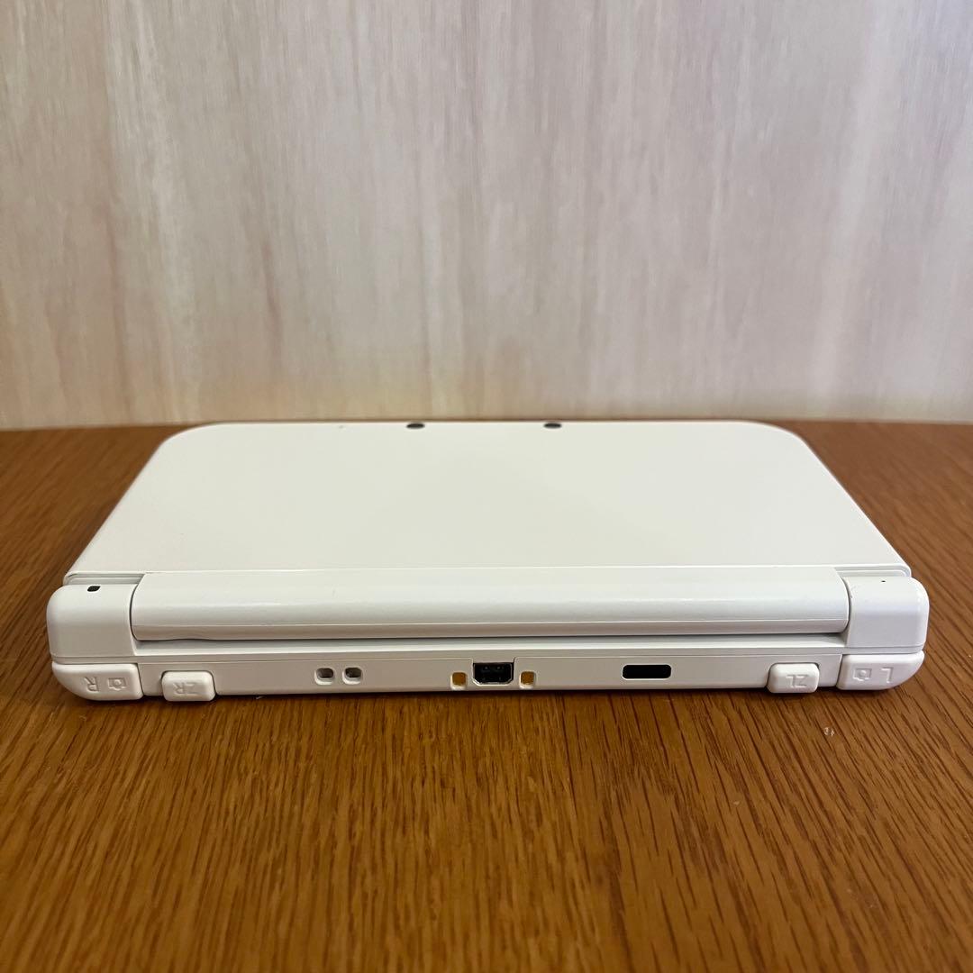 【美品】Newニンテンドー3DS LL パールホワイト カセット付き