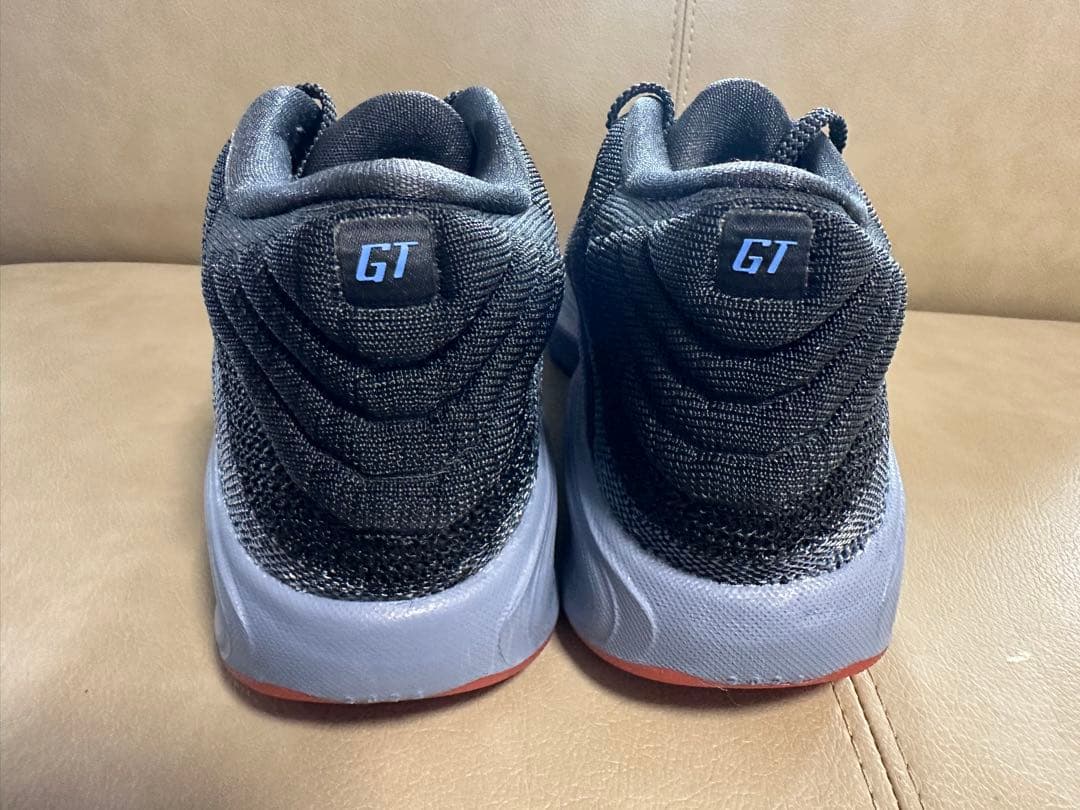 【新品未使用】NIKE gtハッスル3 27cm