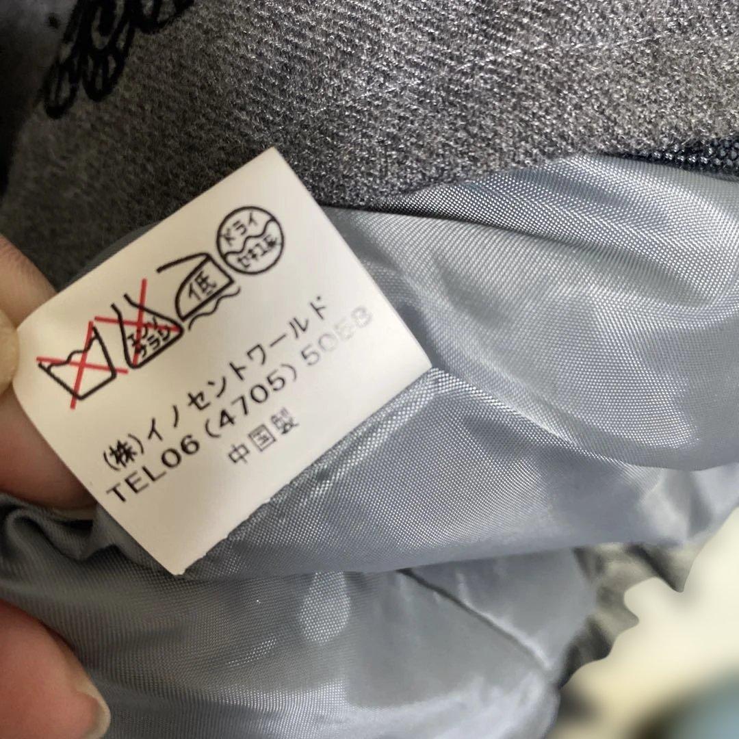 イノセントワールド濃グレー シャンデリアフロッキープリントノースリーブワンピース