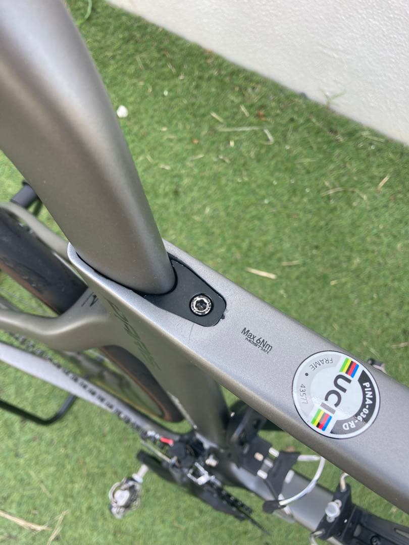 PINARELLO PARIS DISC 2×11速 2021年モデル