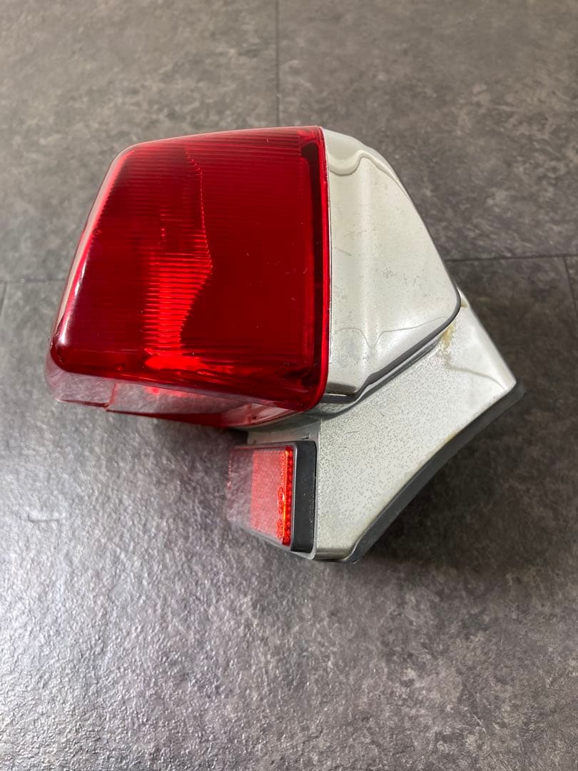 GN125 - 2F テールライト テールランプ 純正 - メルカリ