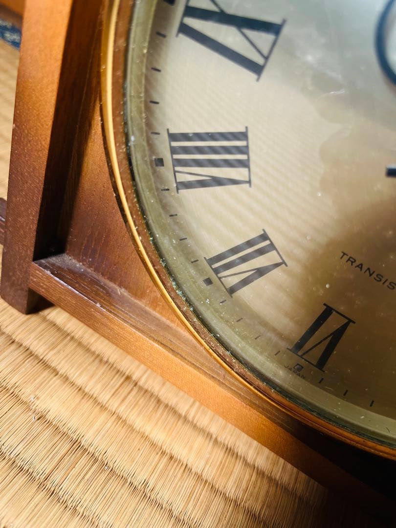 SEIKO（セイコー）のトランジスタ式・木枠のヴィンテージ時計