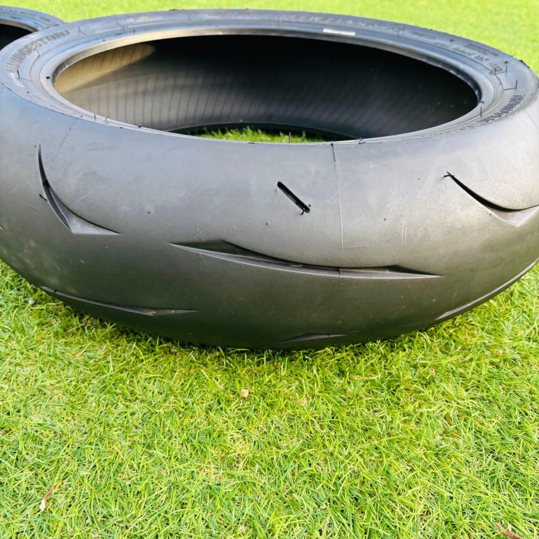 バリ溝　ブリヂストン RS10R 120/70ZR17 180/55ZR17