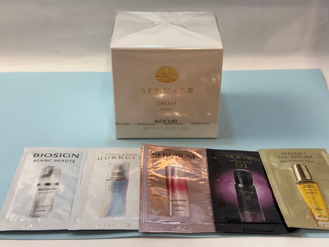 ノエビア✴︎薬用スペチアーレ薬用クリーム50g＋ラミネートサンプル5枚