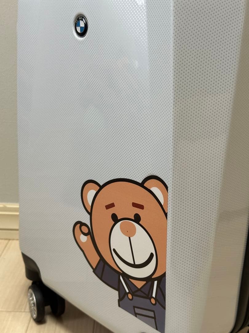 BMW ベアデザイン・ホワイトキャリーケース（機内持ち込みサイズ）