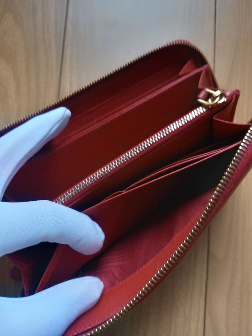 プラダ PRADA 長財布 サフィアーノレザー ラウンドファスナー レッド