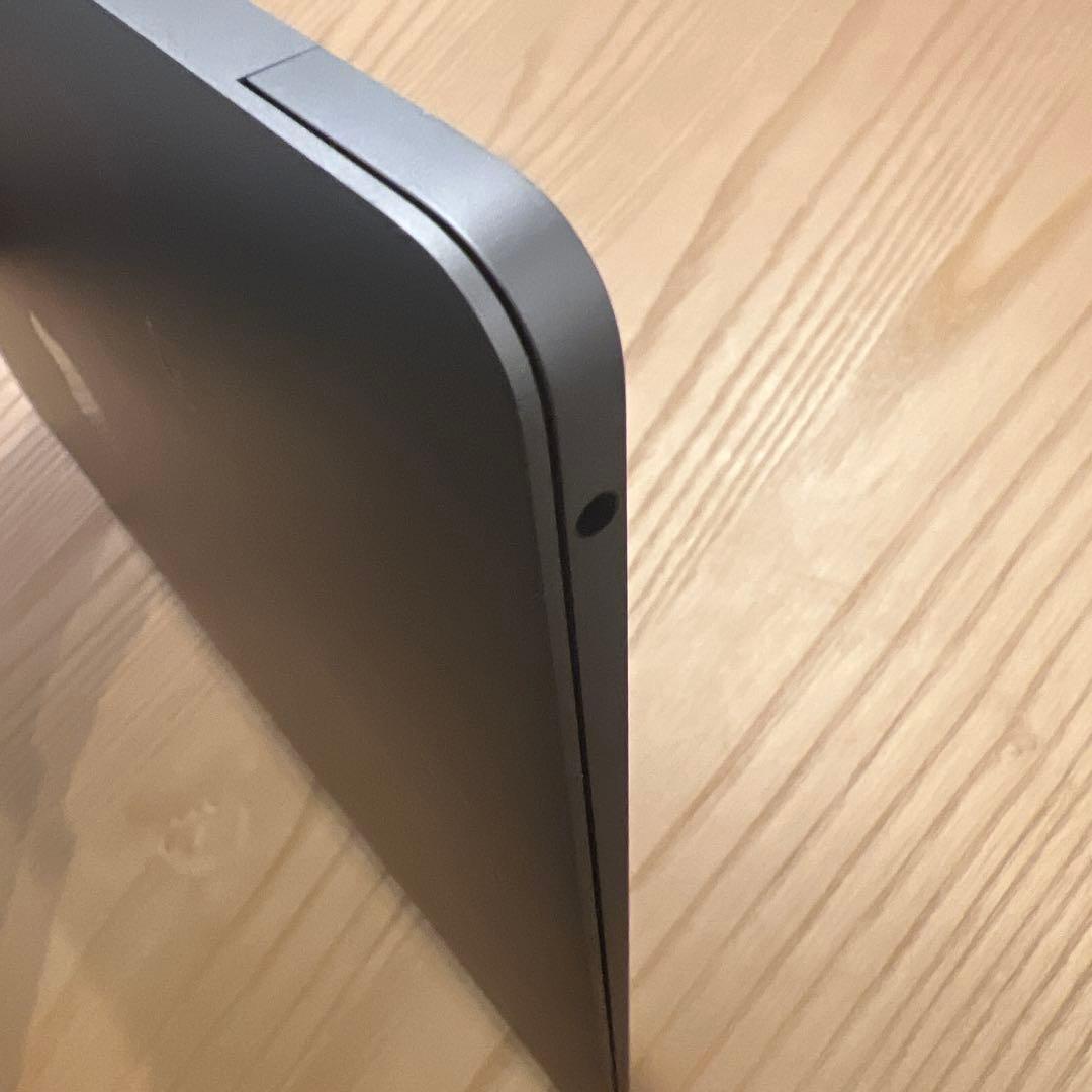 Apple MacBook air スペースグレー　2018