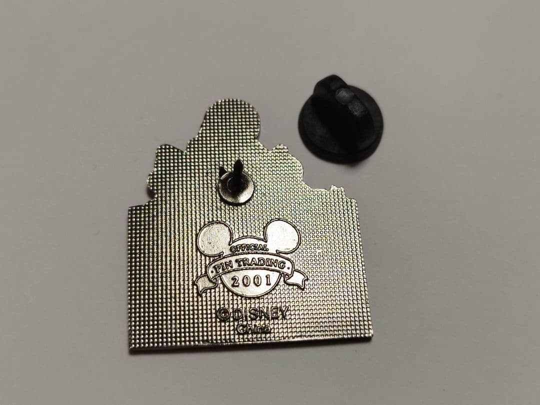 ディズニーピンバッジ6個