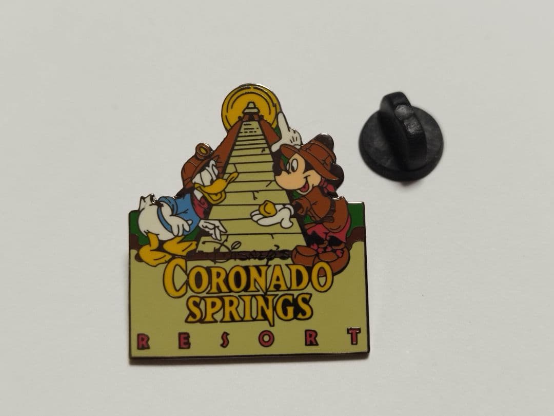 ディズニーピンバッジ6個