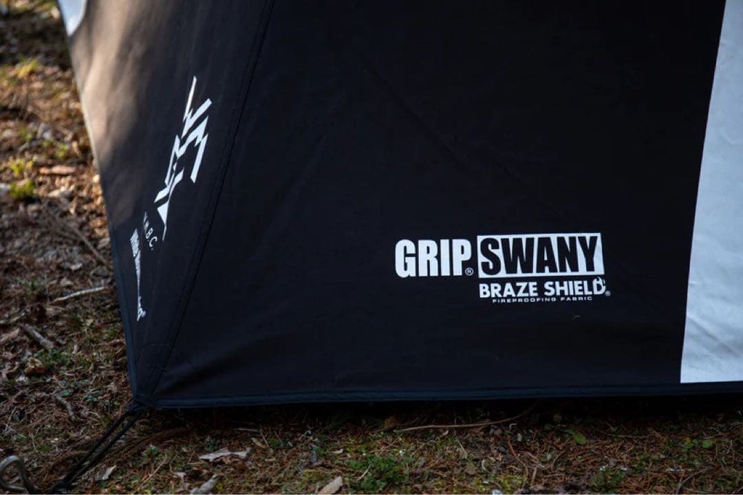 GRINDLODGE生刷り入り　WM × GRIPSWANY 'TENT'