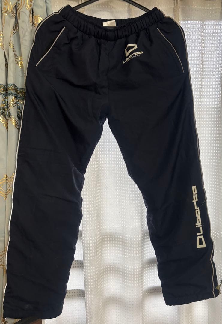 Liberta 冬用ジャケットとパンツセット　160㌢