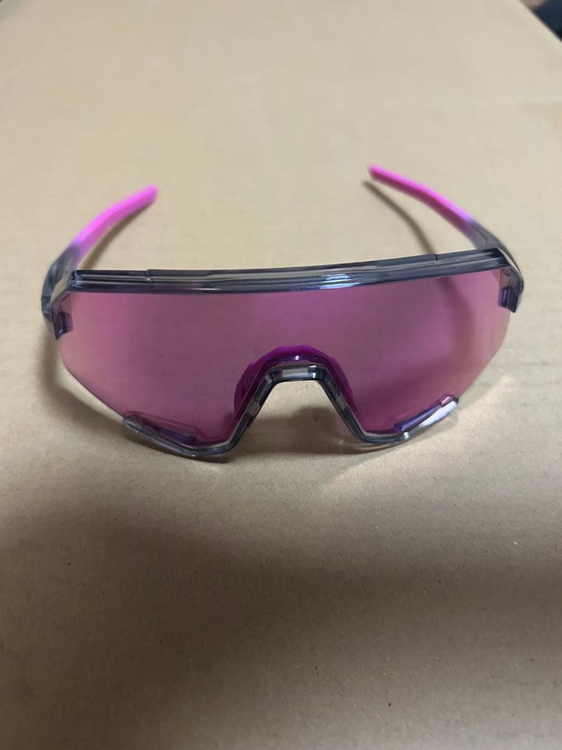 100% Slendale Tokyo Night ワンハンドレッド サングラス