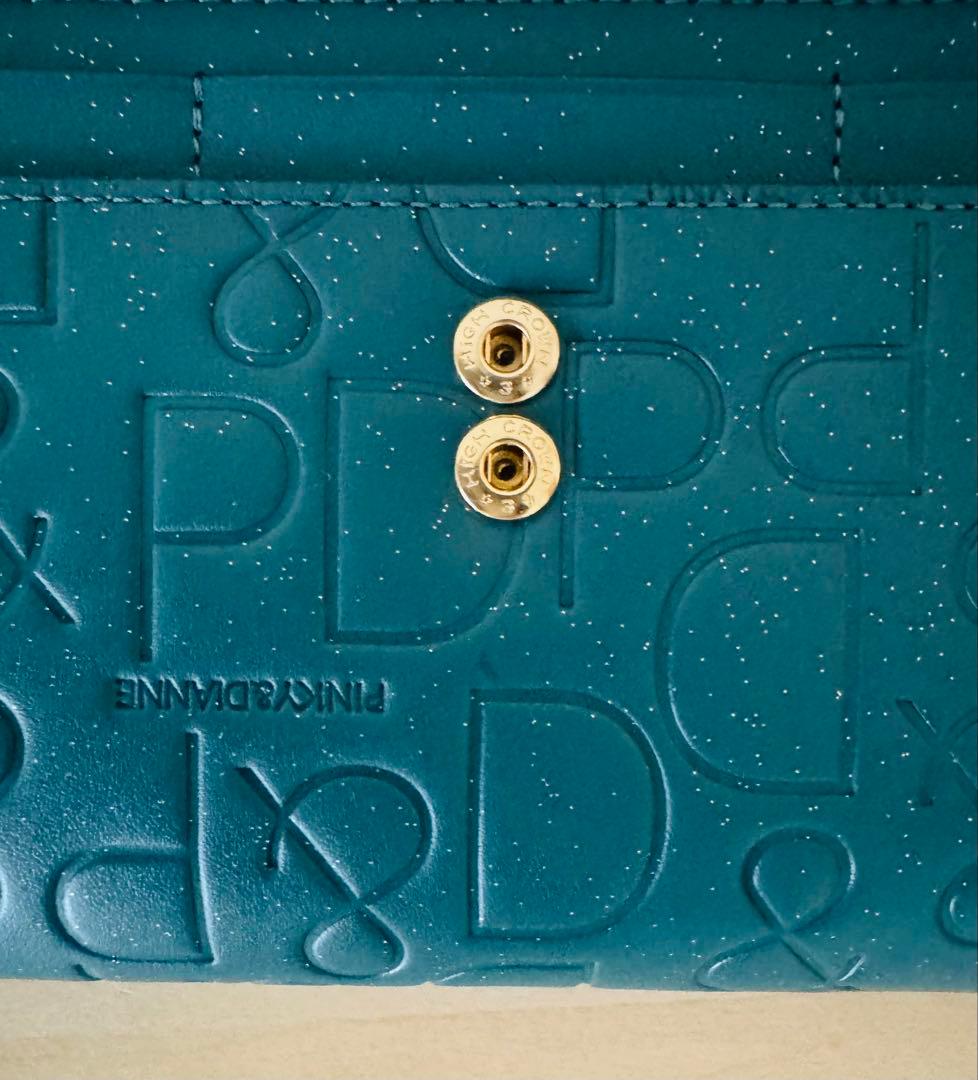 新品☆PINKY&DIANNE カヌレ かぶせ長財布☆緑☆大容量カード収納付き